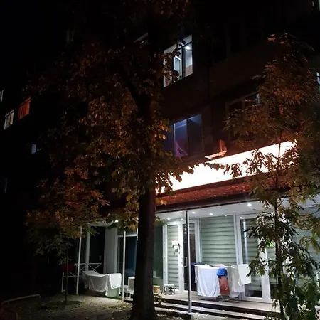 Отличная Квартира Со Всеми Удобствами. Almaty Exterior photo